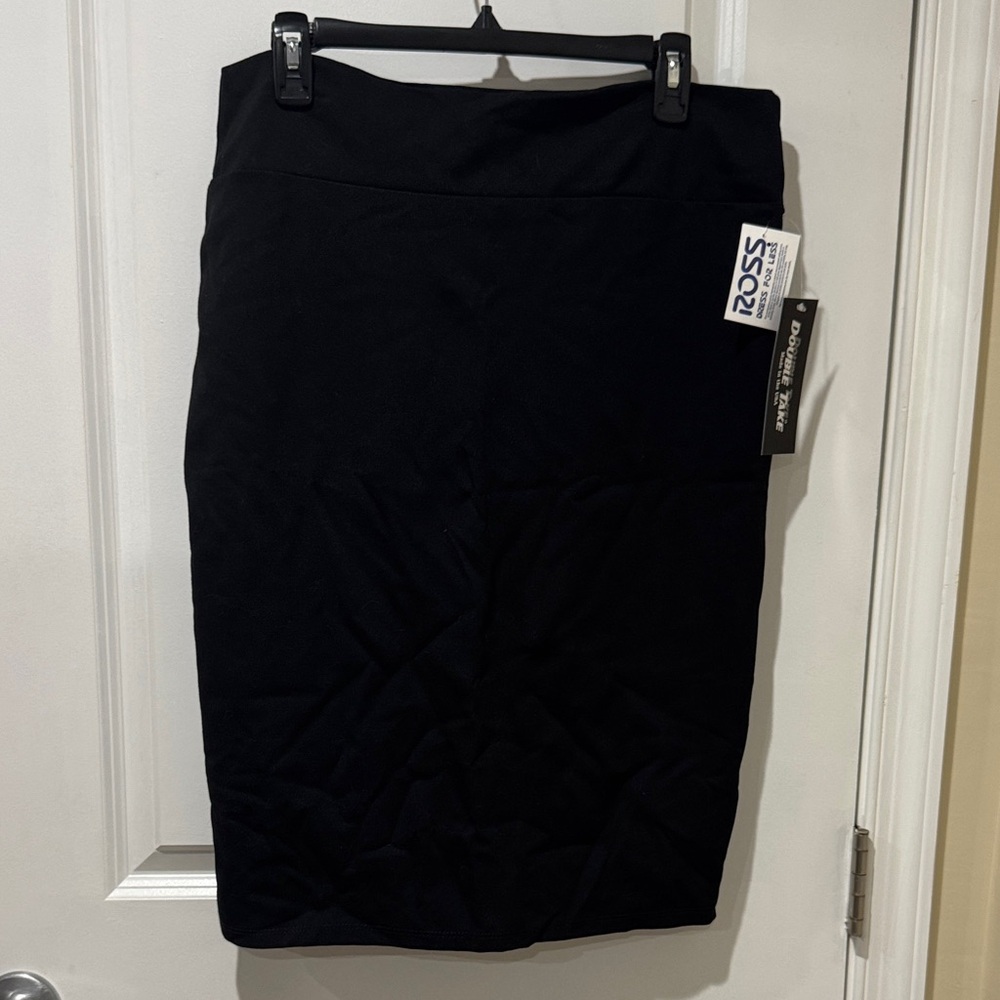 Chic Black Pencil Skirt